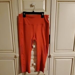 NWT Bebe Sport Capris
